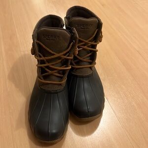 Women’s sperry duck boots